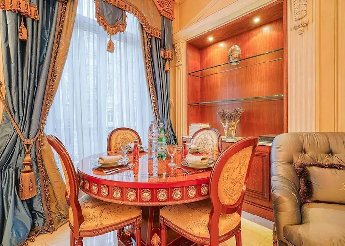 Napoleon Champs Elysees 아파트 파리