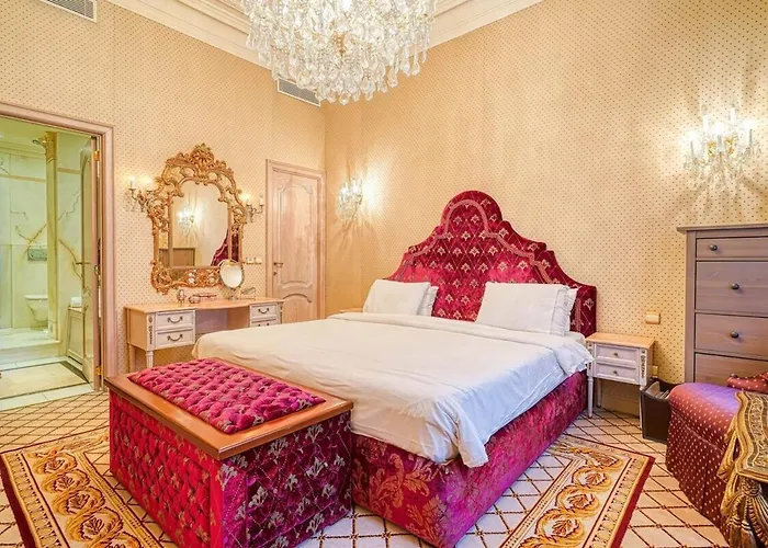 Napoleon Champs Elysees 아파트 *